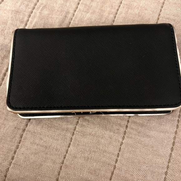 Michael Kors Wallet - Picture 2 of 8